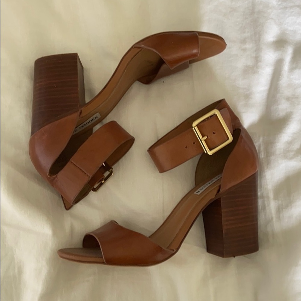 Steve Madden Estonia Heels